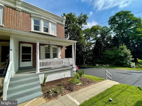 692 LENNI ROAD