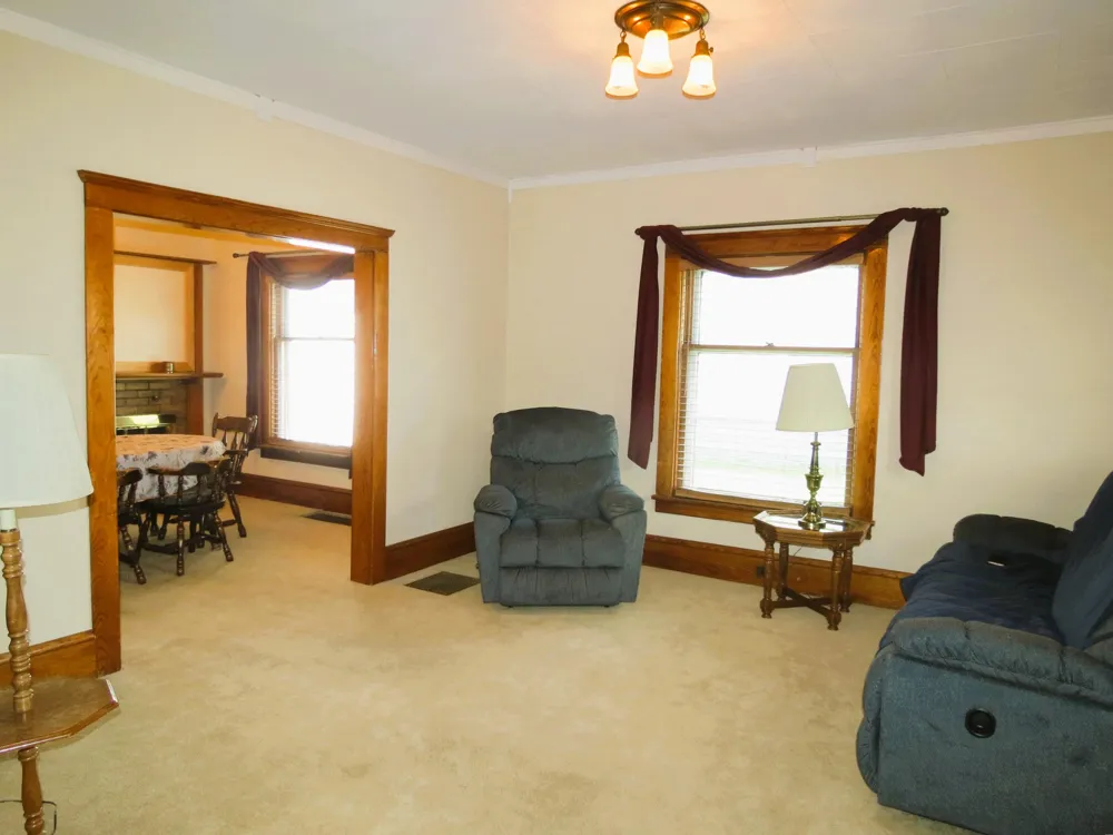 743 Ellery Avenue Jackson, MI 49202