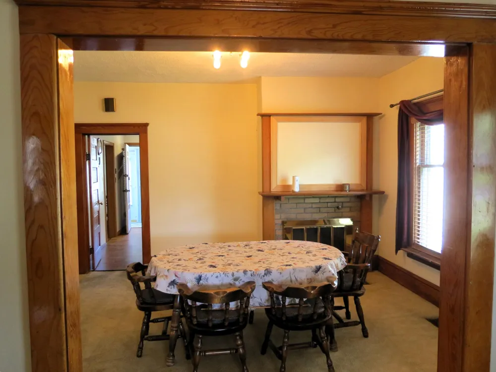 743 Ellery Avenue Jackson, MI 49202