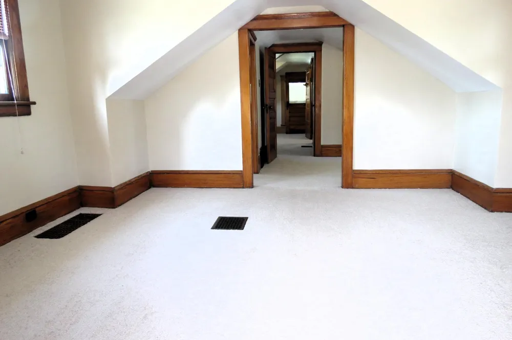 743 Ellery Avenue Jackson, MI 49202