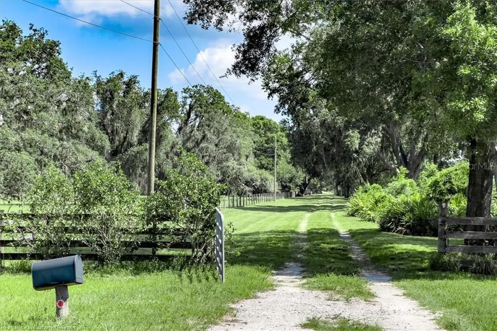 203 BOYER STREET Venus, FL 33960