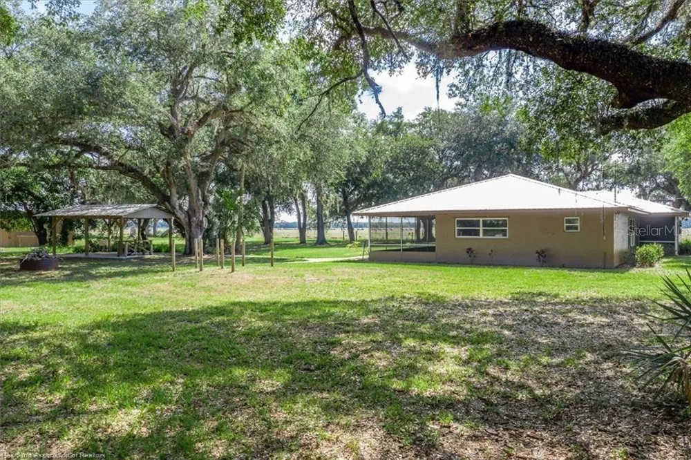 203 BOYER STREET Venus, FL 33960