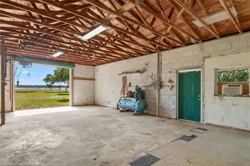 203 BOYER STREET Venus, FL 33960