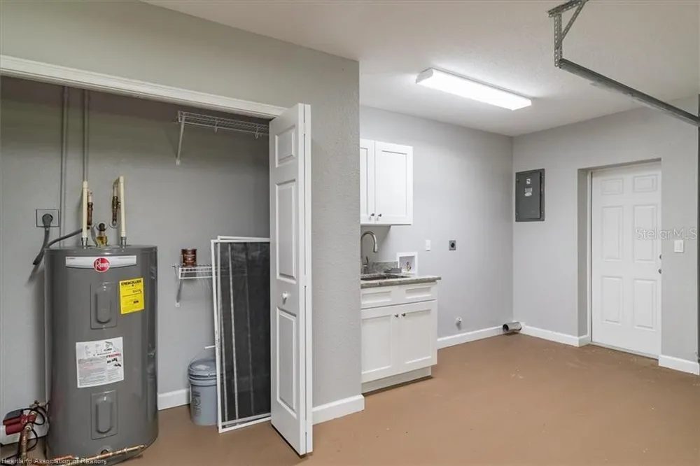 203 BOYER STREET Venus, FL 33960