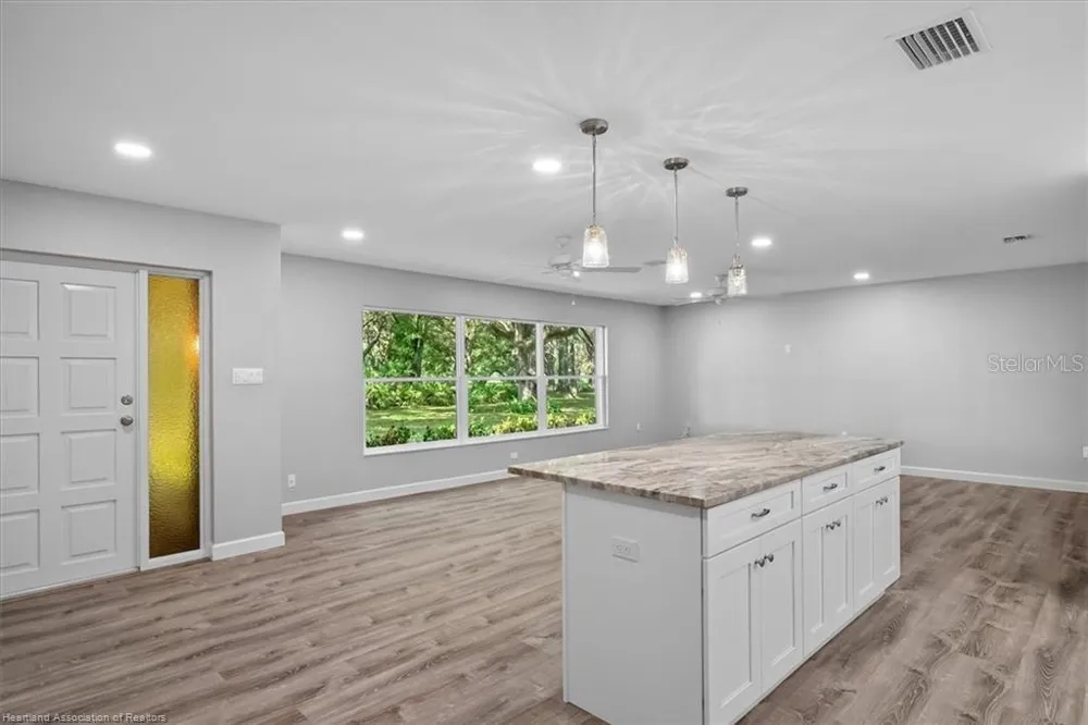 203 BOYER STREET Venus, FL 33960