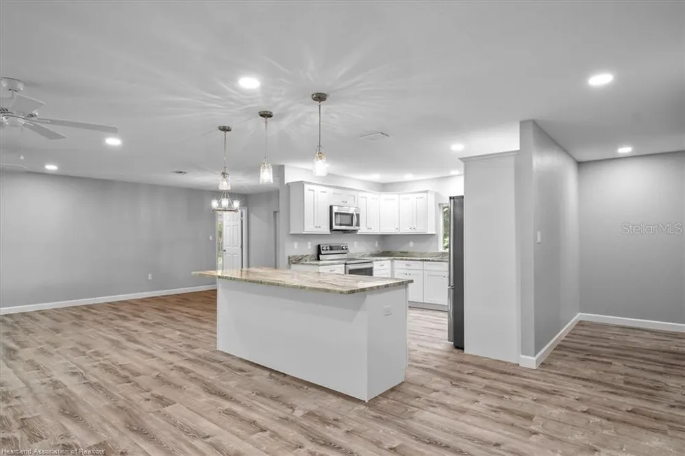 203 BOYER STREET Venus, FL 33960