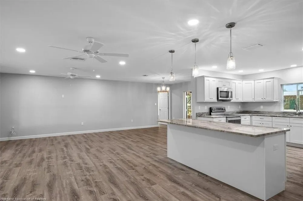 203 BOYER STREET Venus, FL 33960