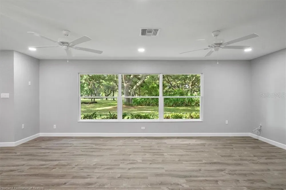 203 BOYER STREET Venus, FL 33960