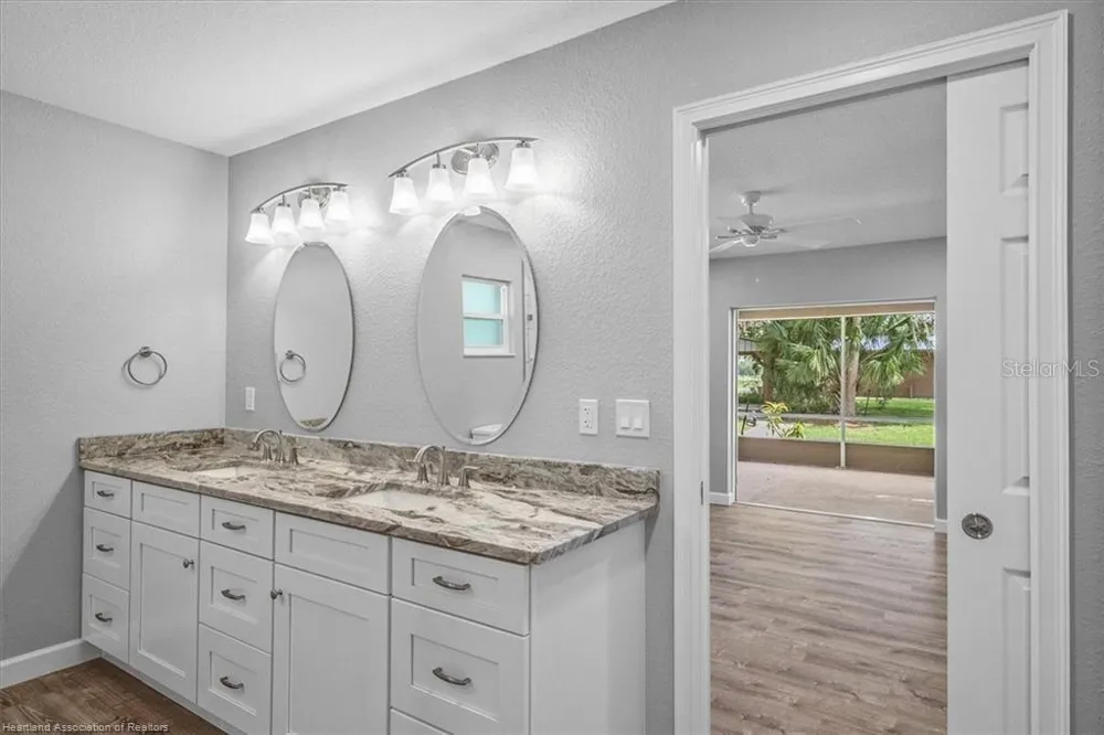 203 BOYER STREET Venus, FL 33960