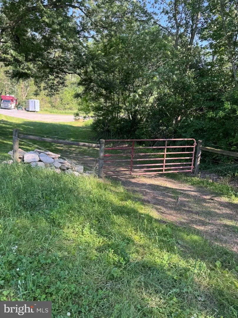 11698 CHANEY SPRING ROAD Huntingdon, PA 16652