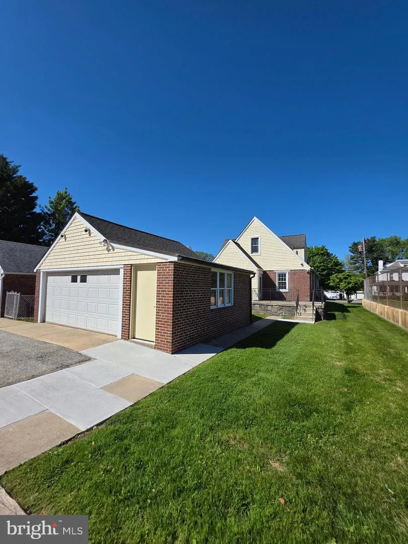 605 S EAGLE ROAD Havertown, PA 19083