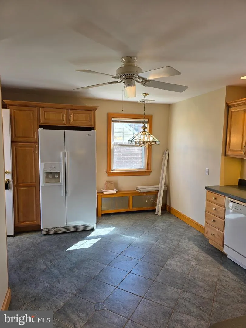 605 S EAGLE ROAD Havertown, PA 19083