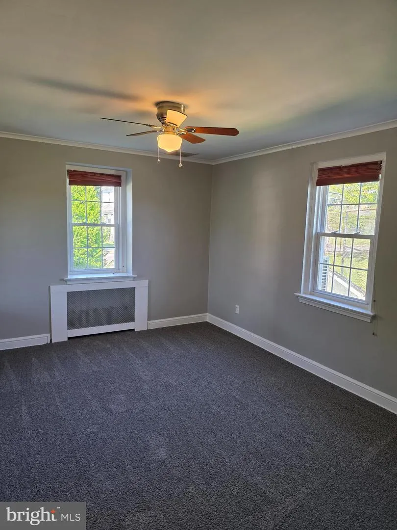 605 S EAGLE ROAD Havertown, PA 19083