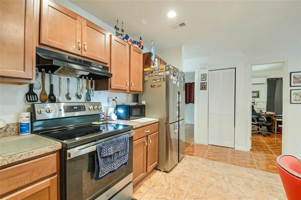 4671 VERGARA COURT Orlando, FL 32811