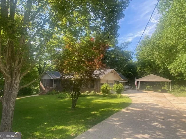 314 Neal ST West Point, GA 31833