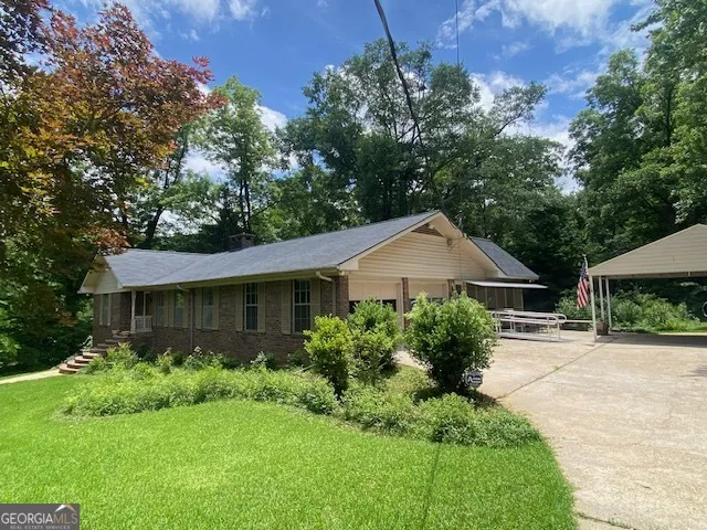 314 Neal ST West Point, GA 31833