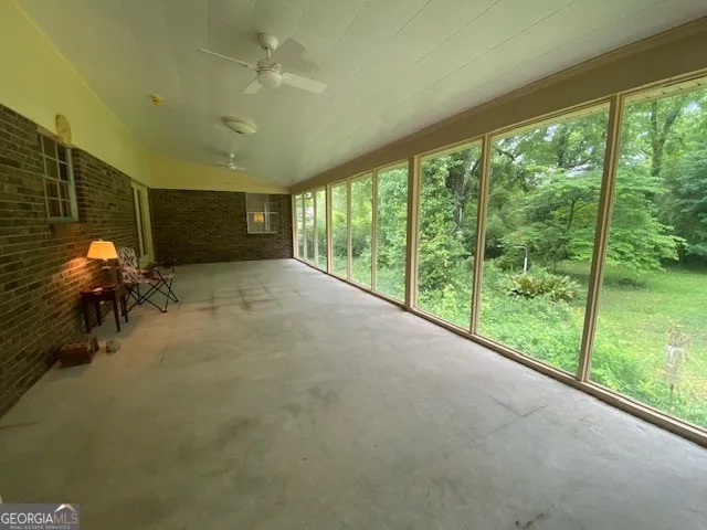 314 Neal ST West Point, GA 31833