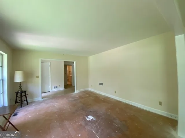 314 Neal ST West Point, GA 31833