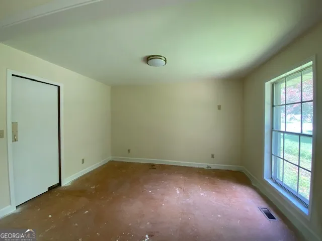 314 Neal ST West Point, GA 31833