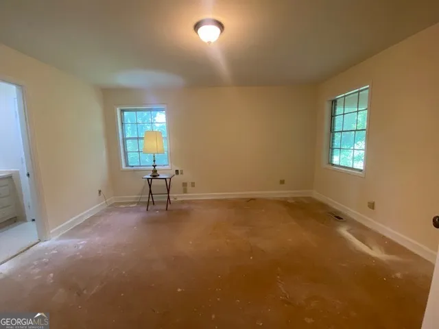 314 Neal ST West Point, GA 31833