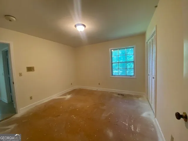 314 Neal ST West Point, GA 31833