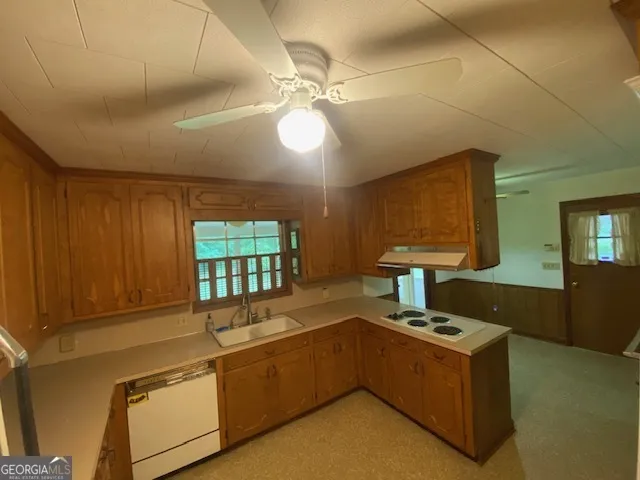 314 Neal ST West Point, GA 31833