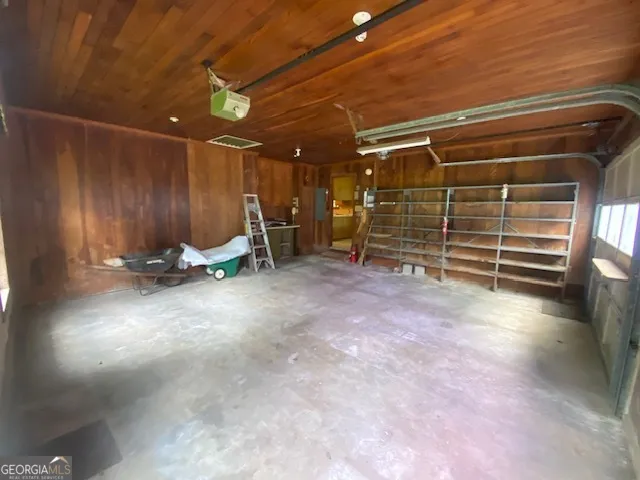 314 Neal ST West Point, GA 31833