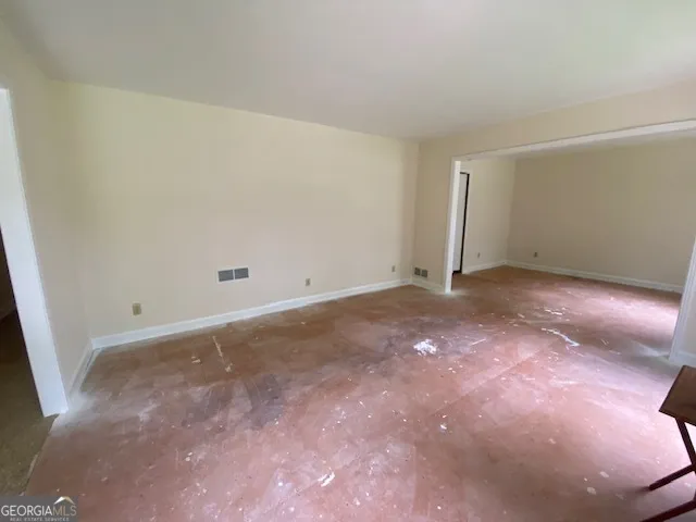 314 Neal ST West Point, GA 31833