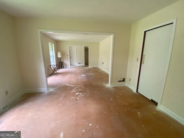 314 Neal ST West Point, GA 31833