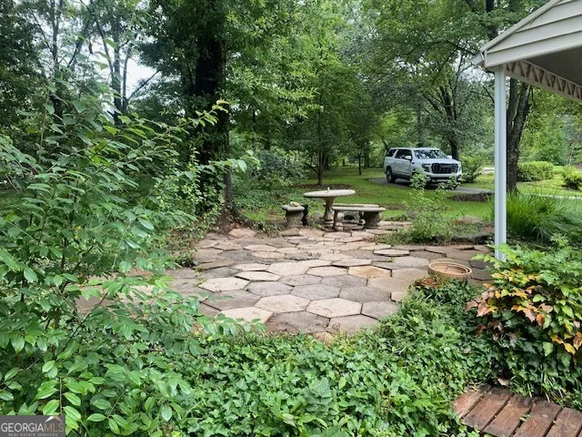 314 Neal ST West Point, GA 31833