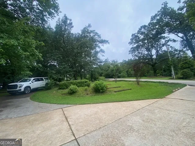 314 Neal ST West Point, GA 31833
