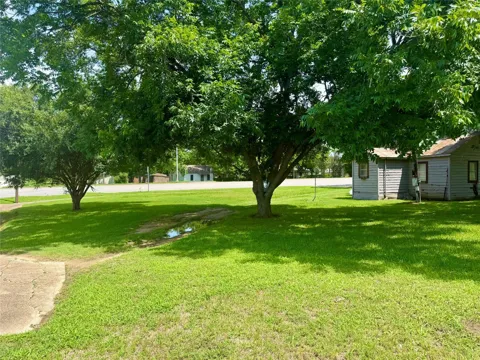 1202 Hwy 21 Highway