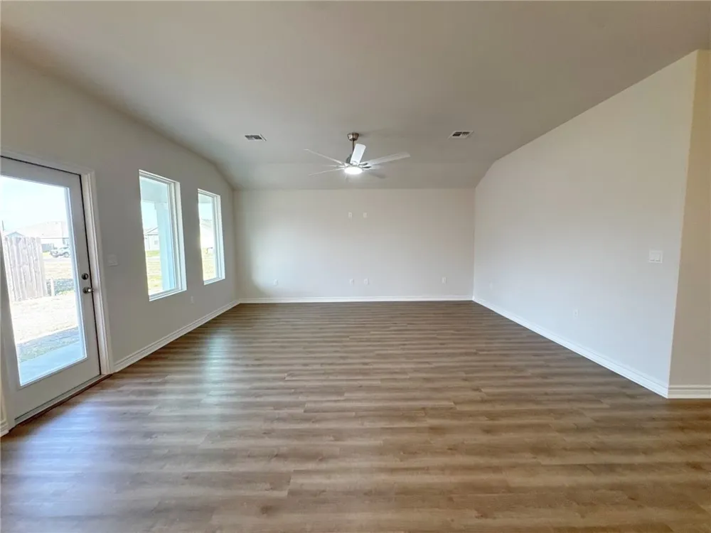 9209 Neena Drive Corpus Christi, TX 78409