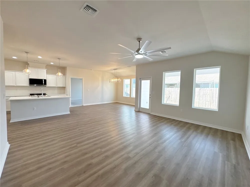 9209 Neena Drive Corpus Christi, TX 78409