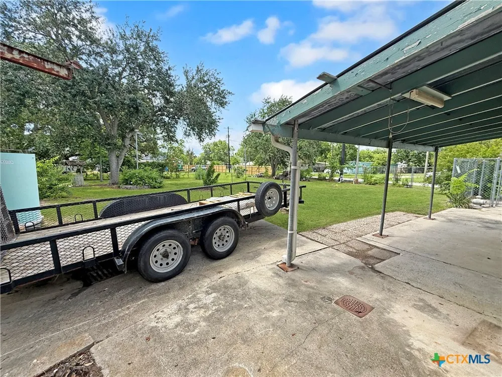 204 E Austin Street Port Lavaca, TX 77979