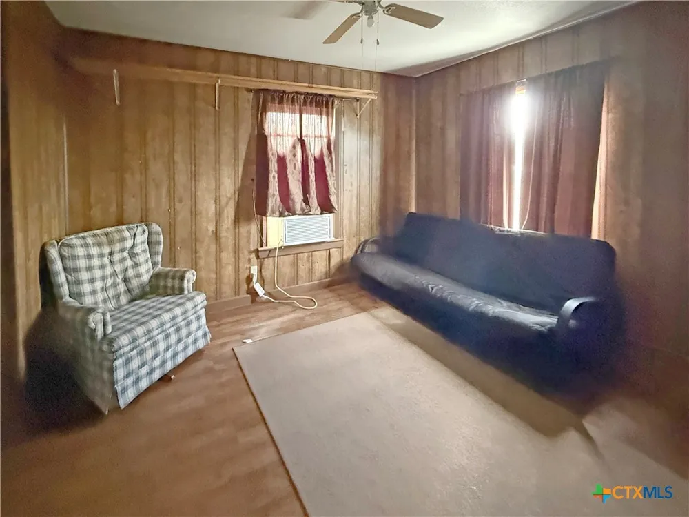 204 E Austin Street Port Lavaca, TX 77979