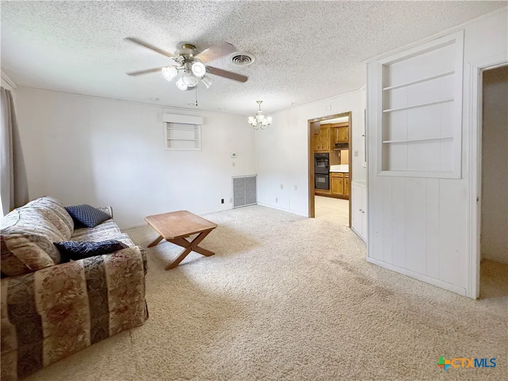 204 E Austin Street Port Lavaca, TX 77979