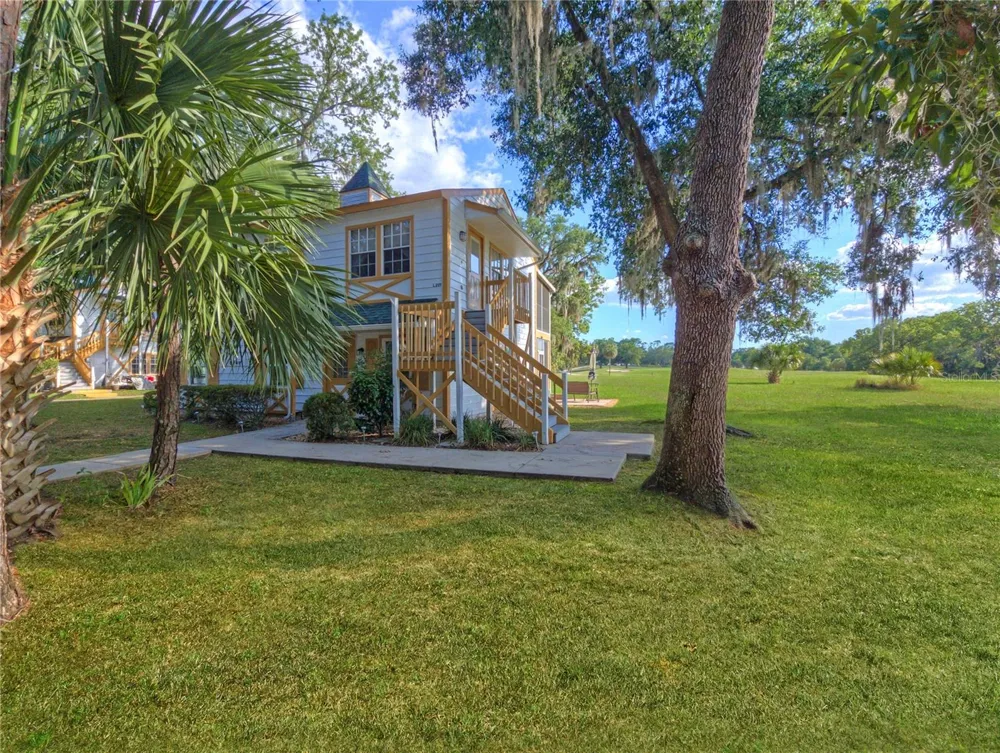 7991 MIDWAY DRIVE TERRACE #L201 ocala, FL 34472