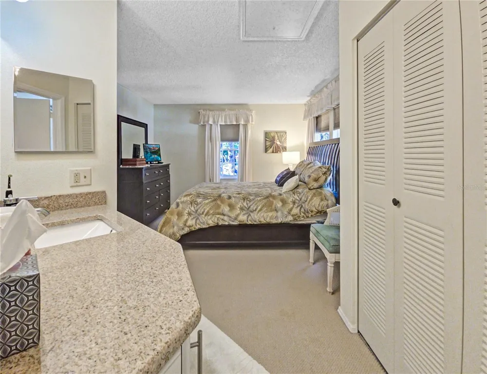 7991 MIDWAY DRIVE TERRACE #L201 ocala, FL 34472