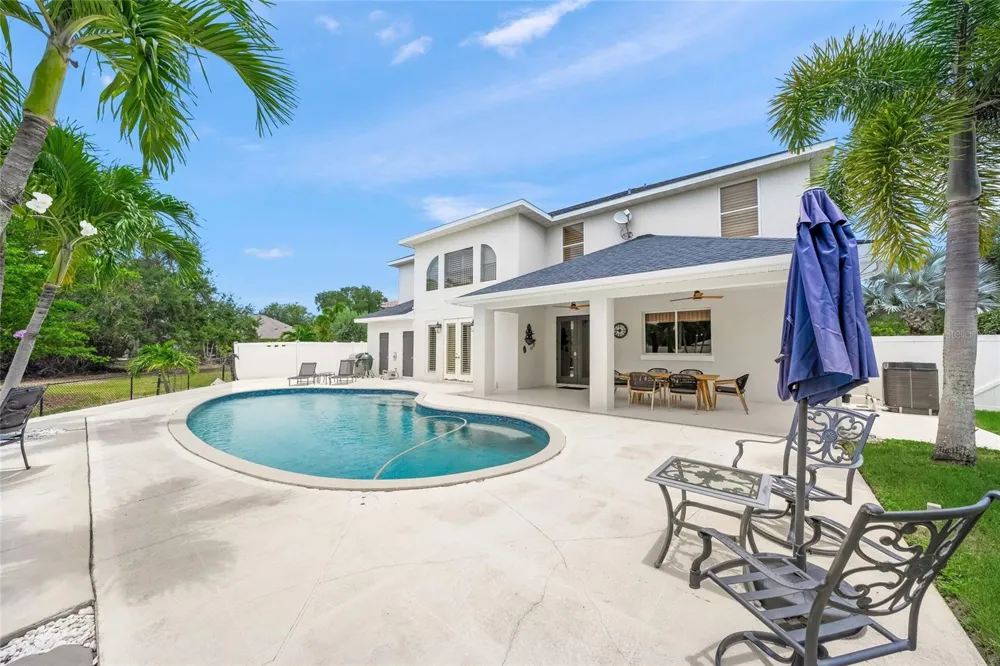 9214 18TH DRIVE NW Bradenton, FL 34209