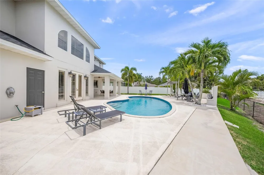 9214 18TH DRIVE NW Bradenton, FL 34209