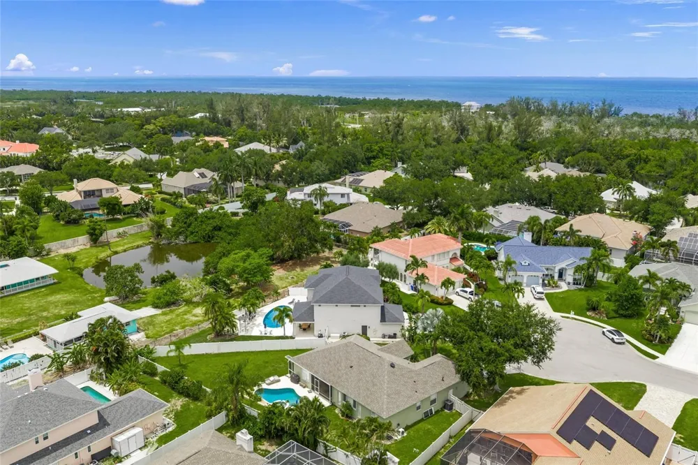 9214 18TH DRIVE NW Bradenton, FL 34209
