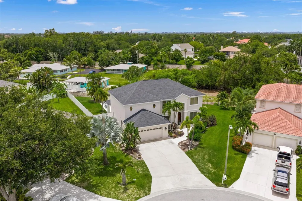 9214 18TH DRIVE NW Bradenton, FL 34209
