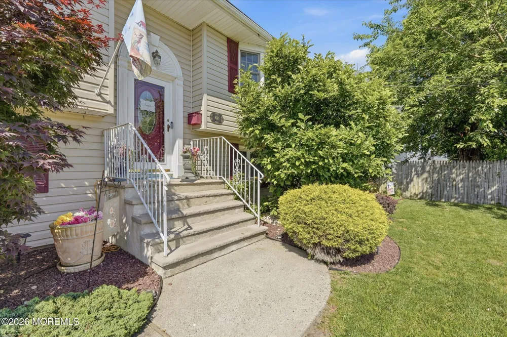 902 10th Street Union Beach, NJ 07735