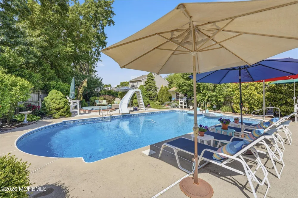 902 10th Street Union Beach, NJ 07735