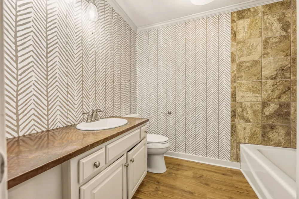 169 Dixie St Lexington, TN 38351