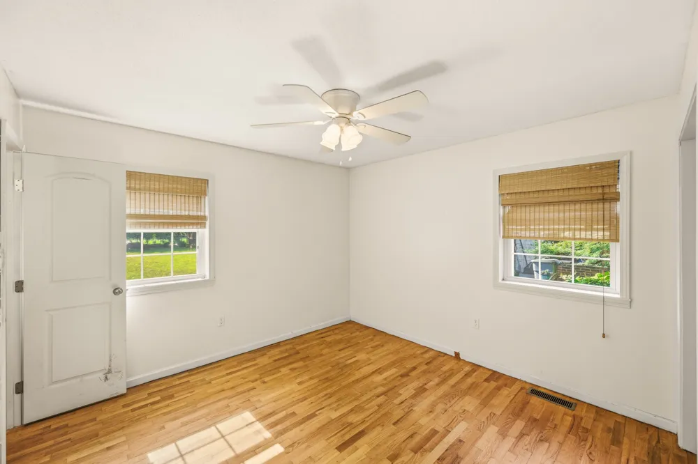 169 Dixie St Lexington, TN 38351