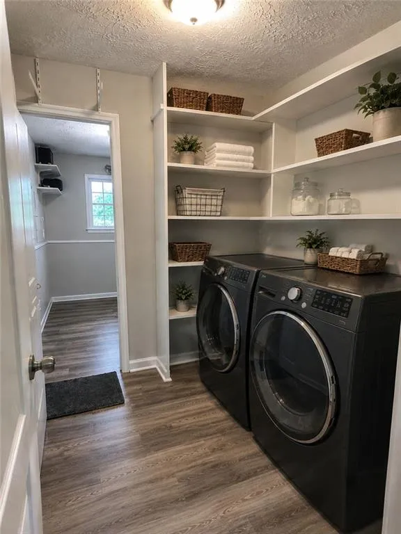 40 Flint Hill Drive Oxford, GA 30054