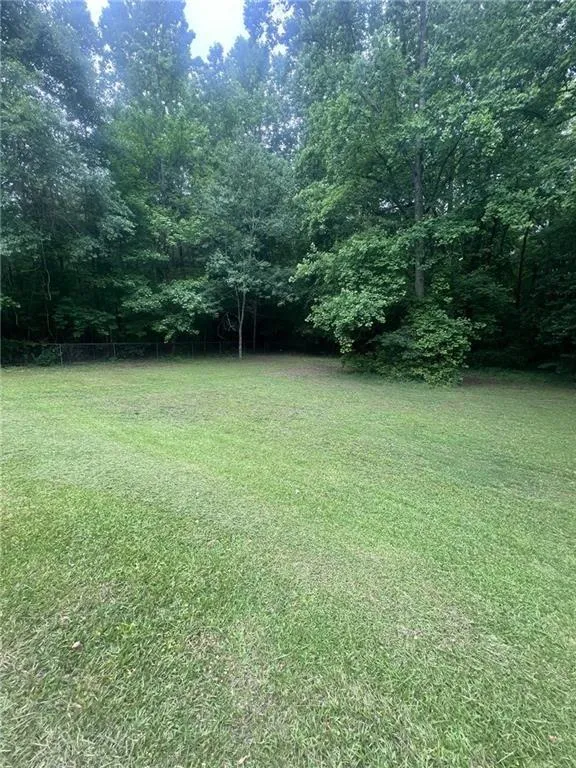 40 Flint Hill Drive Oxford, GA 30054