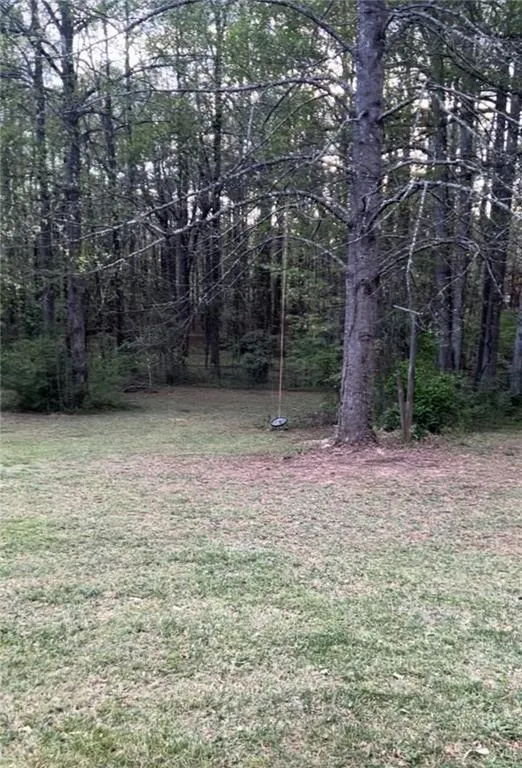 40 Flint Hill Drive Oxford, GA 30054